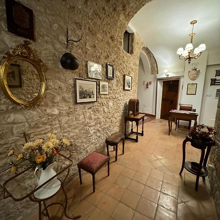 Le Prigioni Del Palazzo B&B ソラ エクステリア 写真