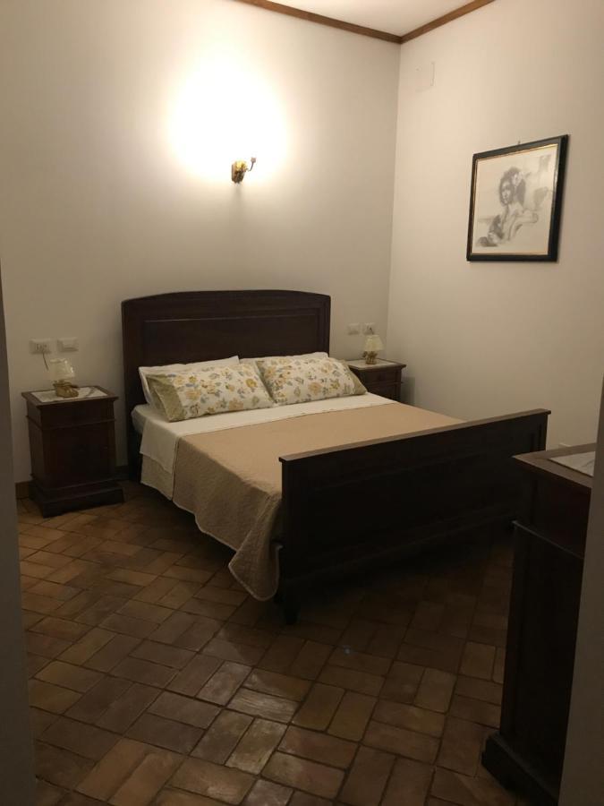 Le Prigioni Del Palazzo B&B ソラ エクステリア 写真