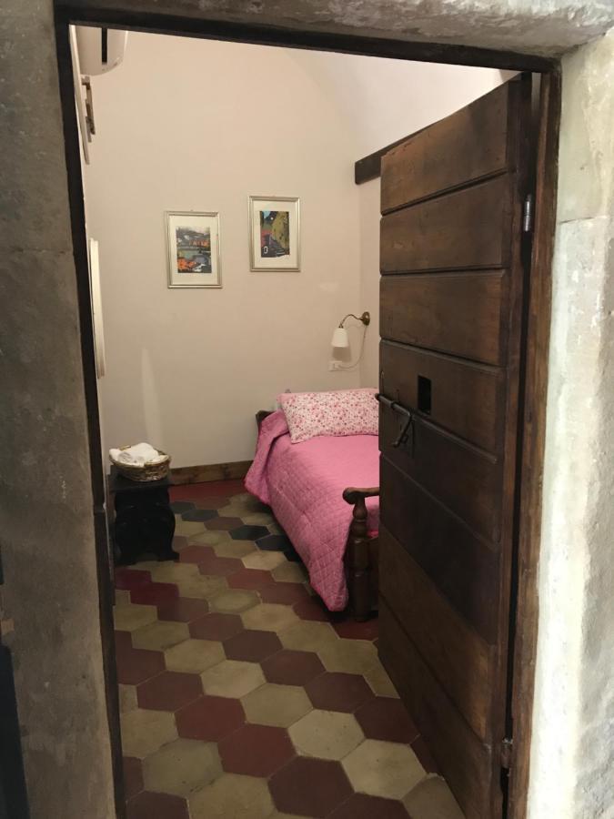 Le Prigioni Del Palazzo B&B ソラ エクステリア 写真